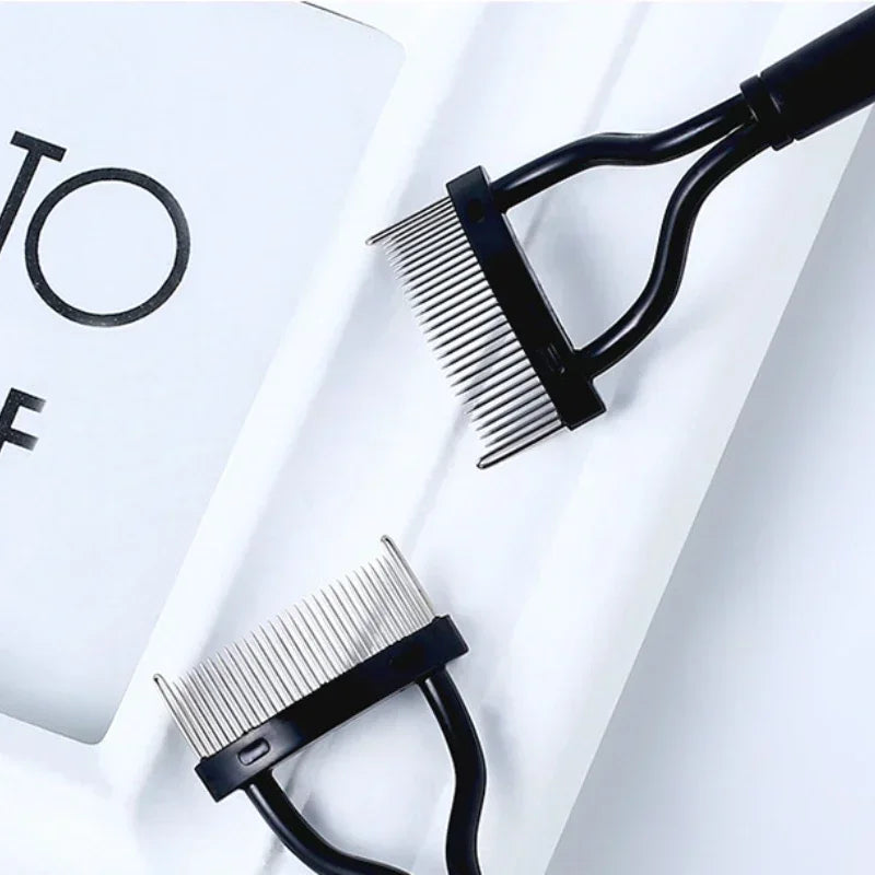 Adelle Eyelash Brush